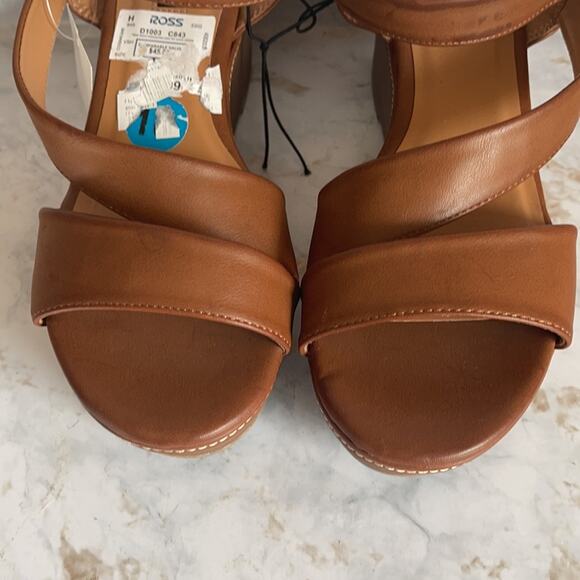 NEW Kensie Brown Platform Wedges - Picture 5 of 9